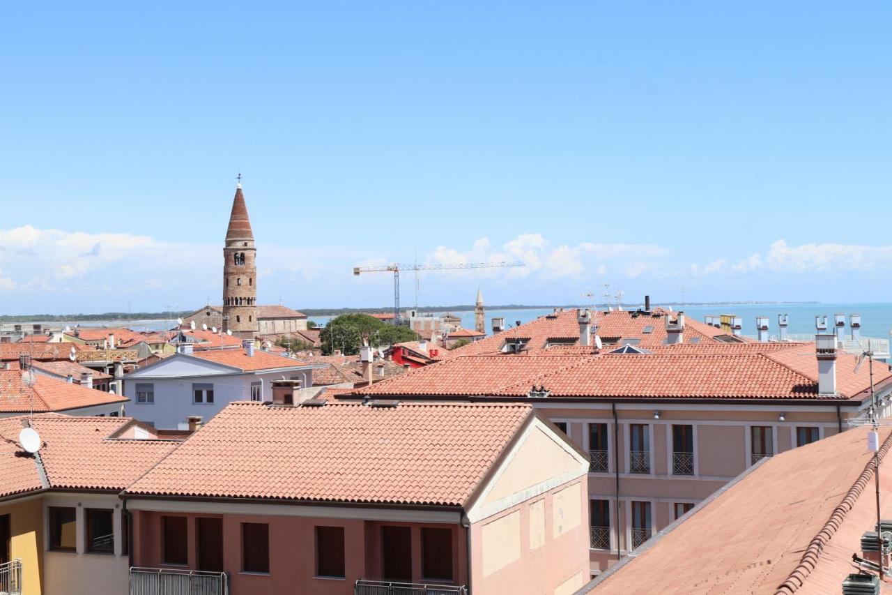 Penthouse Attico Mara Apartment Caorle Bagian luar foto