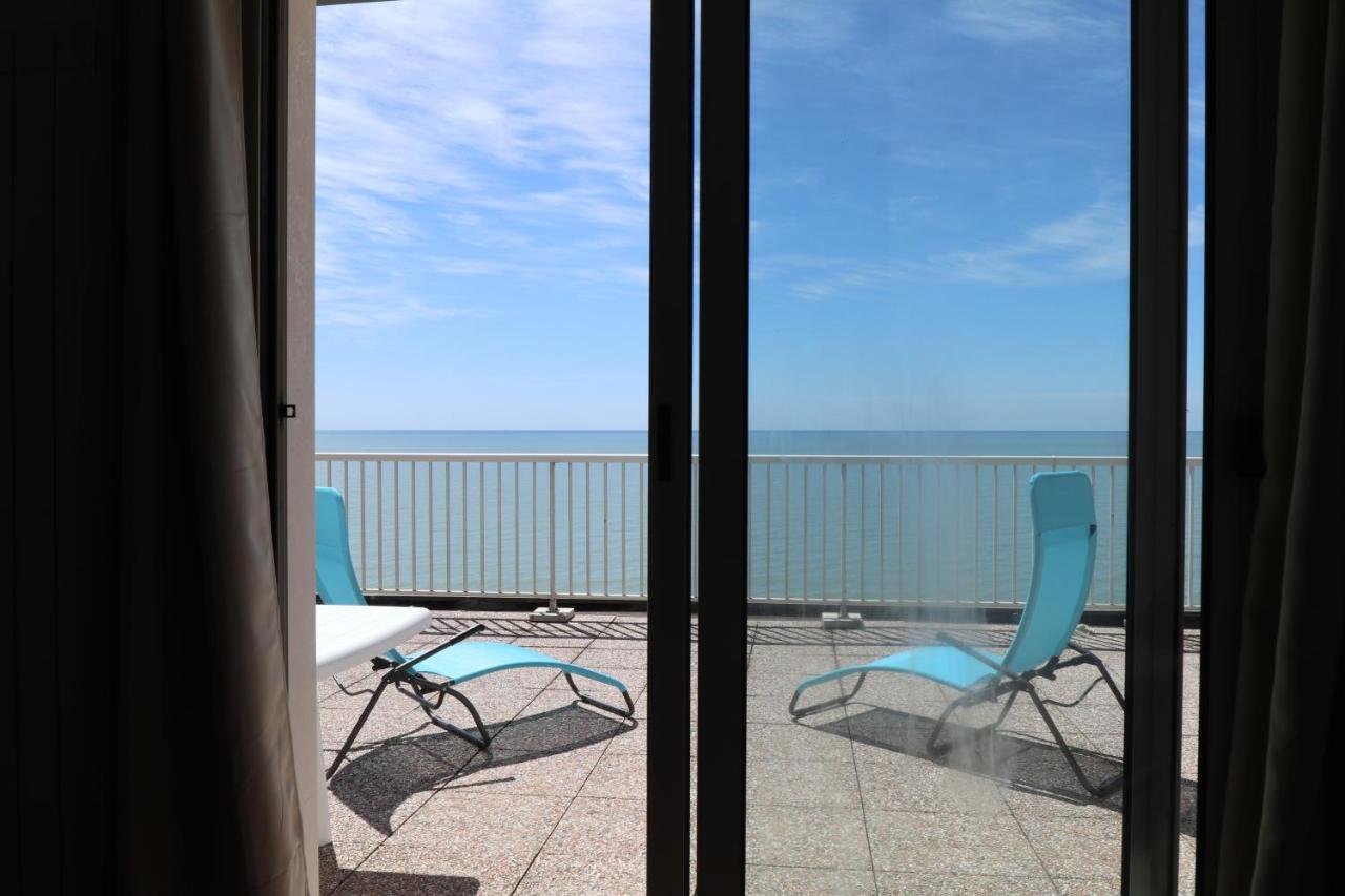 Penthouse Attico Mara Apartment Caorle Bagian luar foto